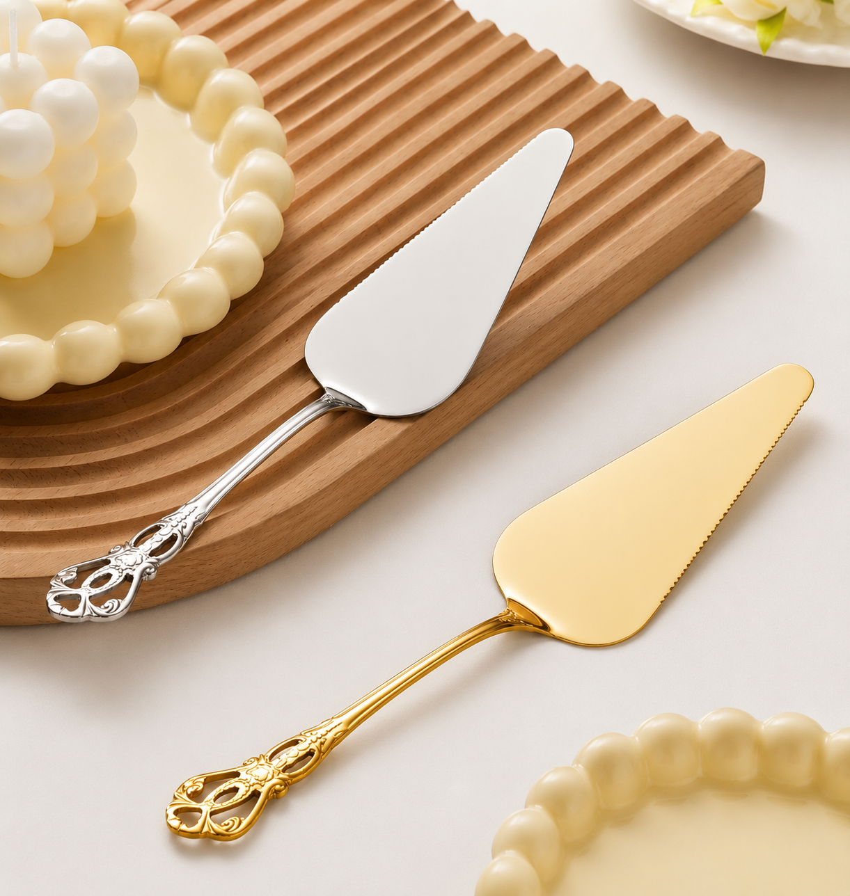 Kapëse për Ëmbëlsira – Gold/Silver